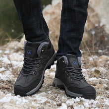 Load image into Gallery viewer, Yosemite Trail Men's Hiking Boots