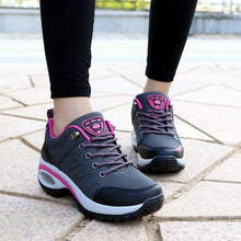 Load image into Gallery viewer, Hiking Delta Ortho Shoes - Black Pink