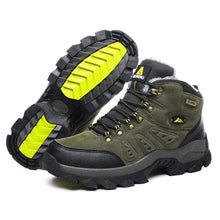 Load image into Gallery viewer, Montana Mountains Men&#39;s Hiking Boots
