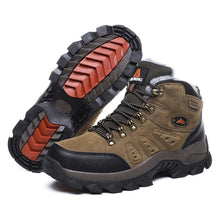 Load image into Gallery viewer, Montana Mountains Men&#39;s Hiking Boots
