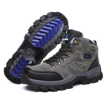 Load image into Gallery viewer, Montana Mountains Men&#39;s Hiking Boots
